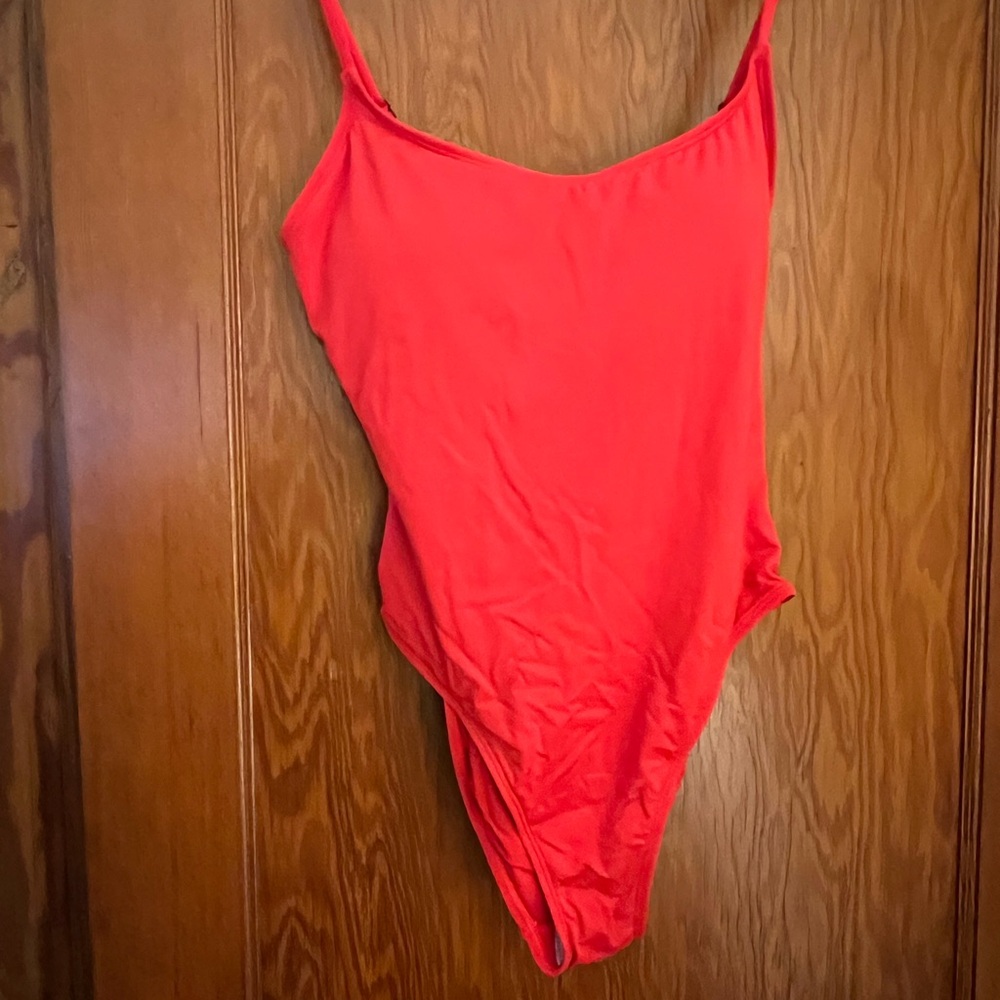 Andie Vibrant Red Apparel